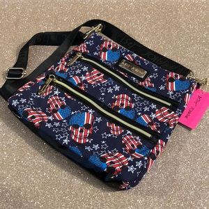 American Skull Betsey Johnson Crossbody! 💀 🇺🇸